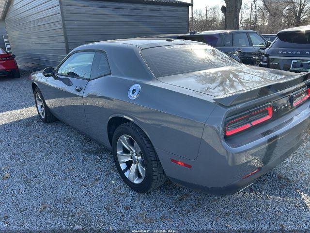 2019 Dodge Challenger Sxt - Image 3