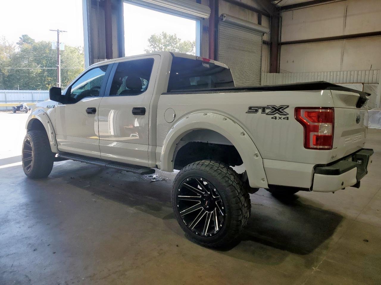 2020 Ford F-150 XL 4x4 - STX - Image 2