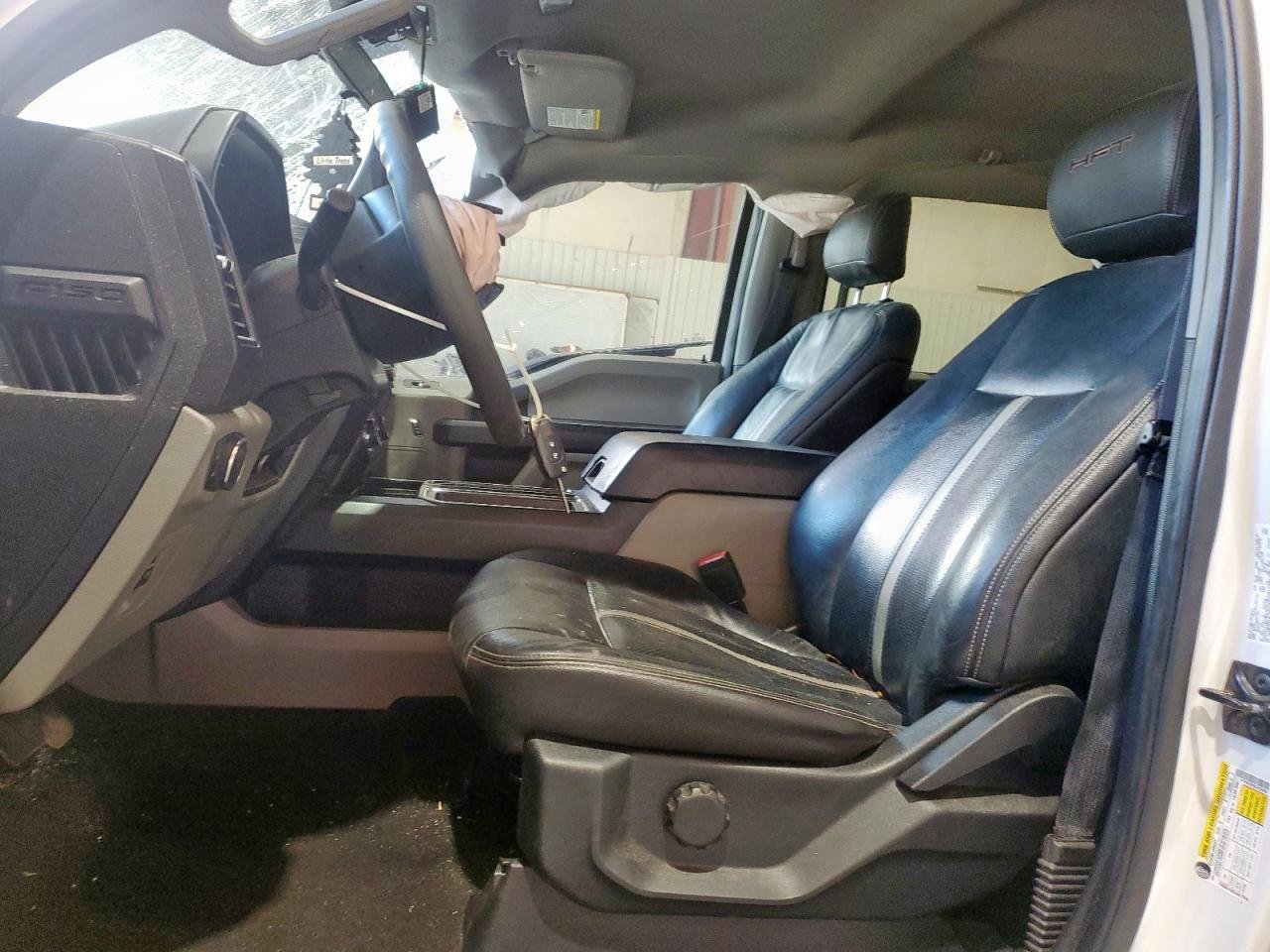 2020 Ford F-150 XL 4x4 - STX - Image 4