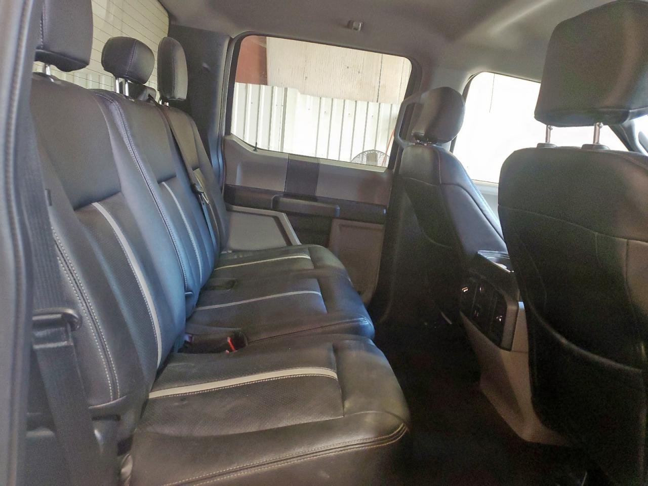 2020 Ford F-150 XL 4x4 - STX - Image 6